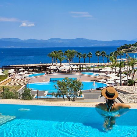 Miraggio Thermal Spa Resort Paliouri Eksteriør billede The resort's main pool