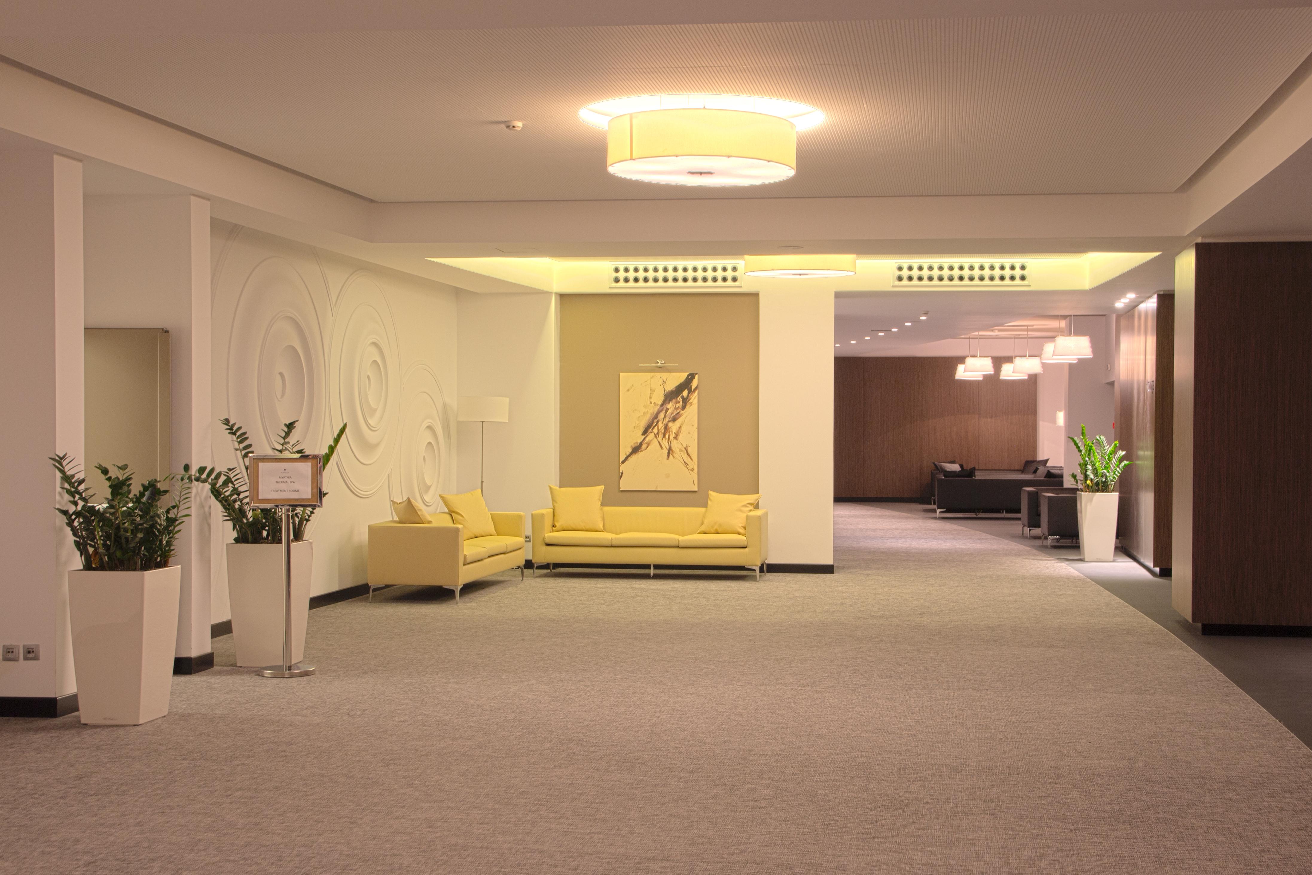 Miraggio Thermal Spa Resort Paliouri Eksteriør billede The lobby of the hotel