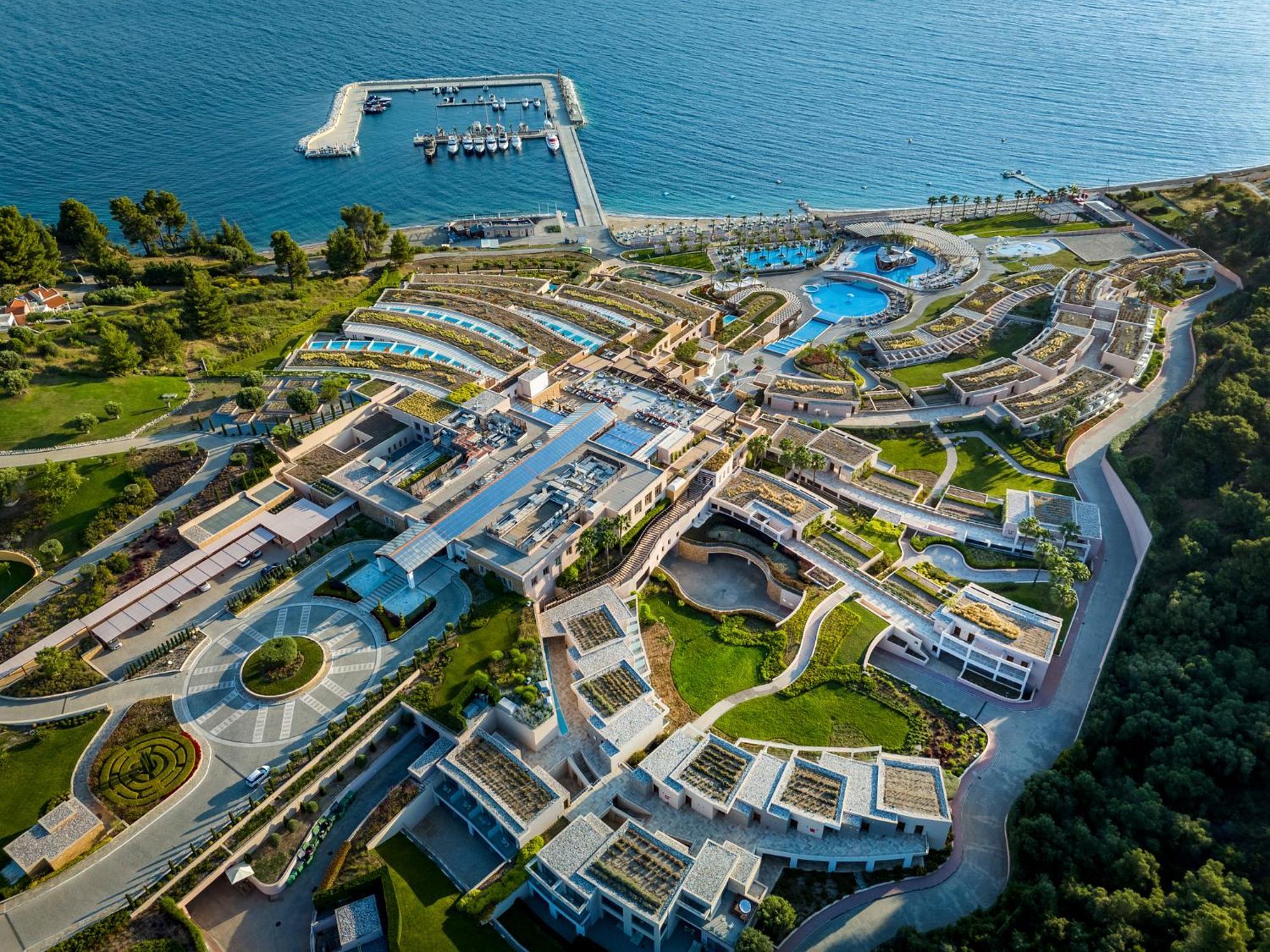Miraggio Thermal Spa Resort Paliouri Eksteriør billede Aerial view of the resort